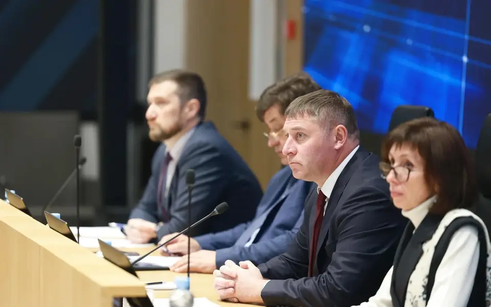 фото: канал Александра Шуваева в Мах