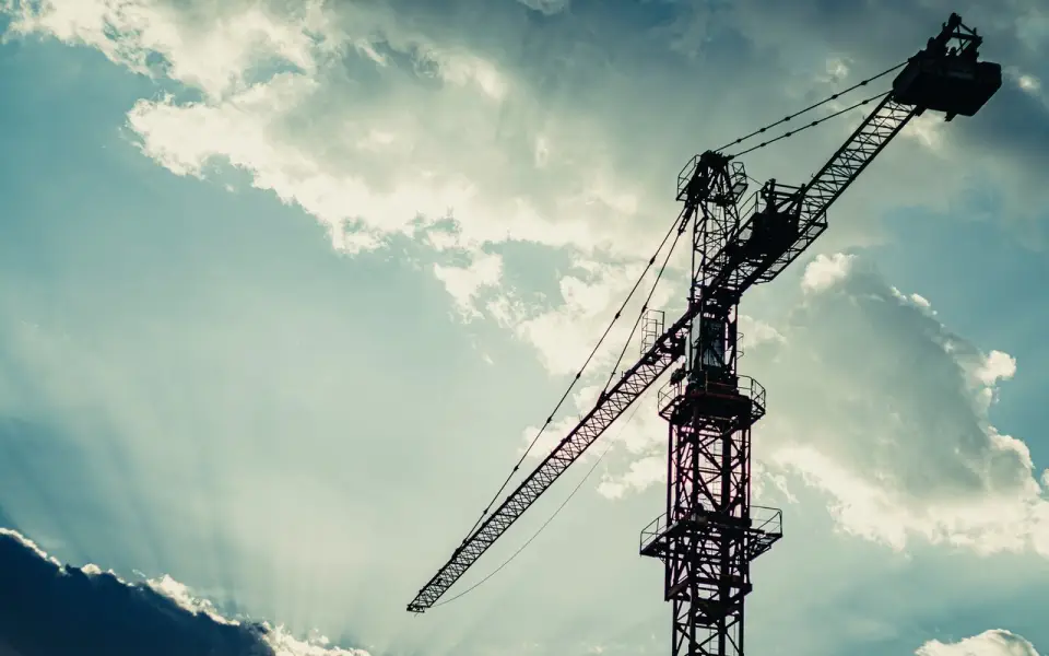 «Еврострой» пытается через суд обязать мэрию Воронежа продлить разрешение на стройку скандальной высотки на набережной