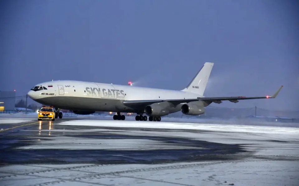 Воронежский авиазавод готовит к передаче второй самолет Ил-96-400Т «дочке» авиакомпании Red Wings