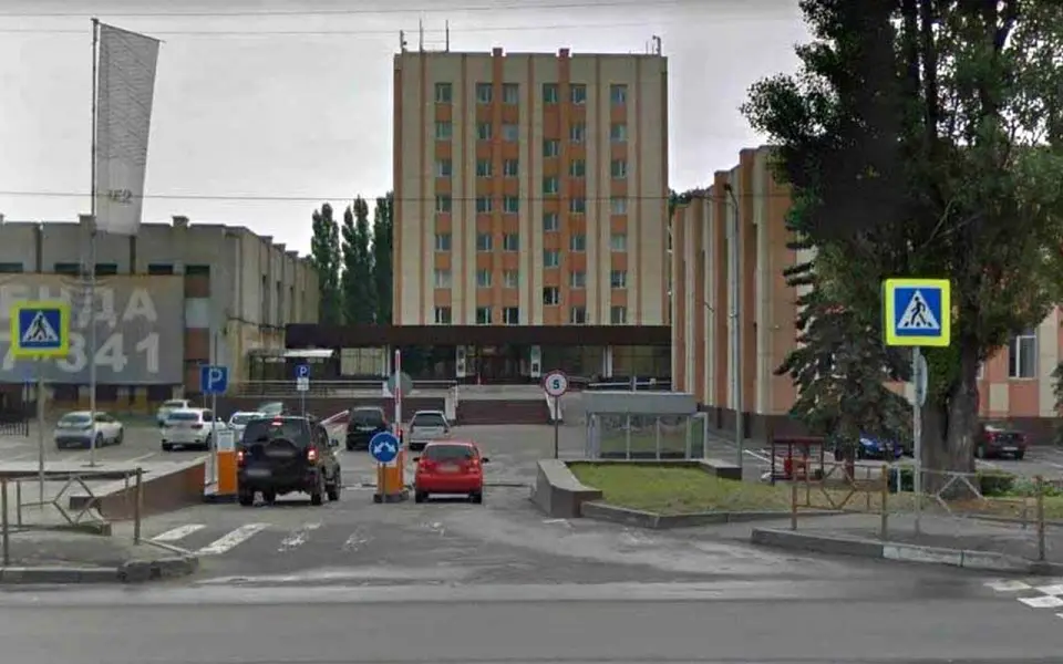 Бизнес-центр неподалеку от Нижнего парка Липецка попробуют продать с девятой попытки за 450 млн рублей
