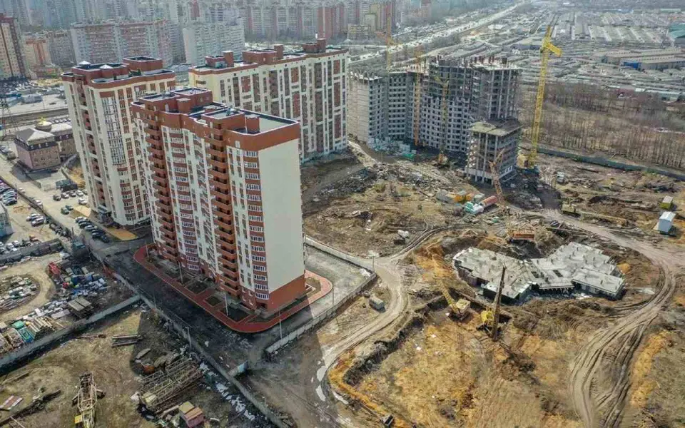 След из девяностых: кто положил глаз на лакомый земельный участок «Воронеж-Дома»?