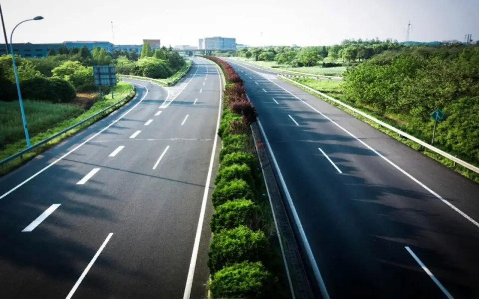Липецкие власти ищут подрядчика для ремонта дорог в области почти за 700 млн рублей