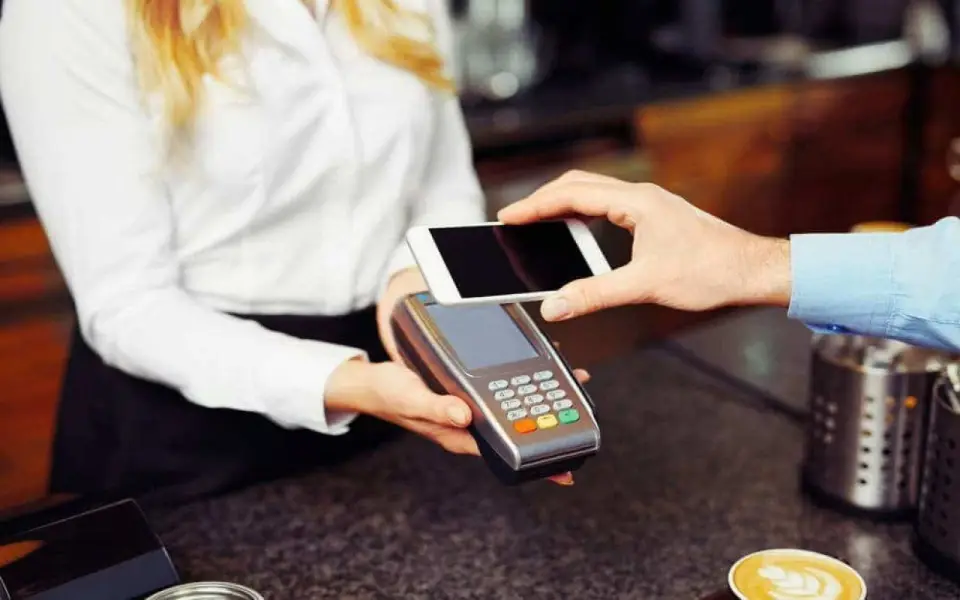 Samsung Pay прекращает поддержку карт «Мир» с 3 апреля