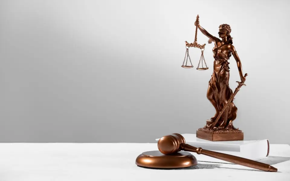 Задержанная сотрудниками ФСБ замглавы липецкого облздрава Людмила Чередникова написала заявление на увольнение
Задержанная сотрудниками ФСБ замглавы липецкого облздрава Людмила Чередникова написала заявление на увольнение