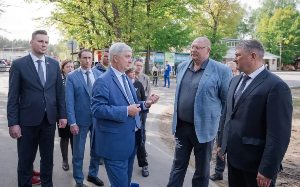Удержавшийся в кресле после гнева воронежского губернатора депутат поучаствует в выборах главы оскандалившегося Россошанского района