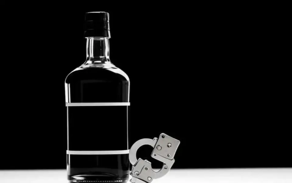 Потери от национализации тамбовского завода «водочного магната» Юрия Шефлера оценили в 10 млн евро Потери от национализации тамбовского завода «водочного магната» Юрия Шефлера оценили в 10 млн евро