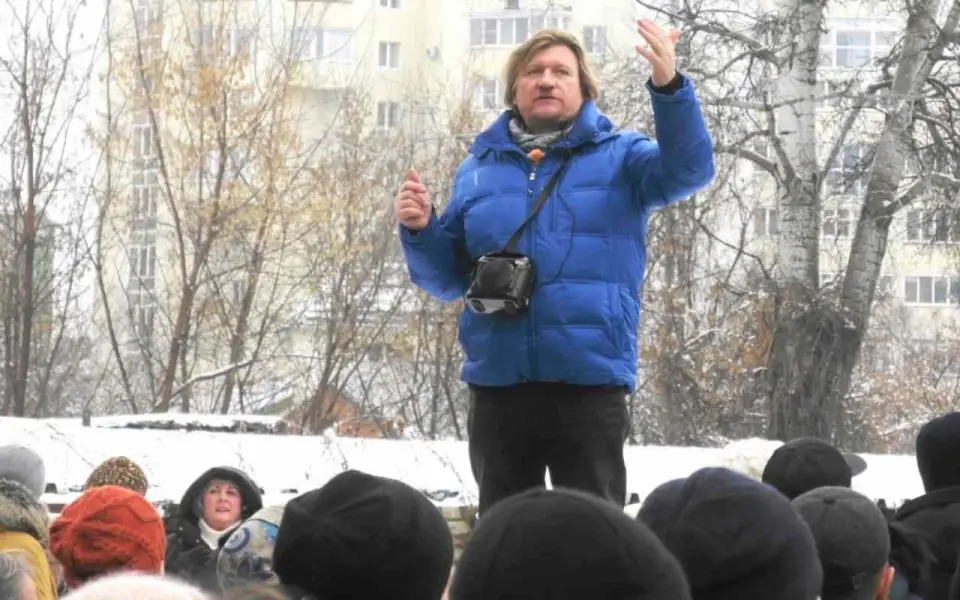 Историк Сапелкин проведет пешеходную экскурсию по Воронежу в самый короткий день в году Историк Сапелкин проведет пешеходную экскурсию по Воронежу в самый короткий день в году