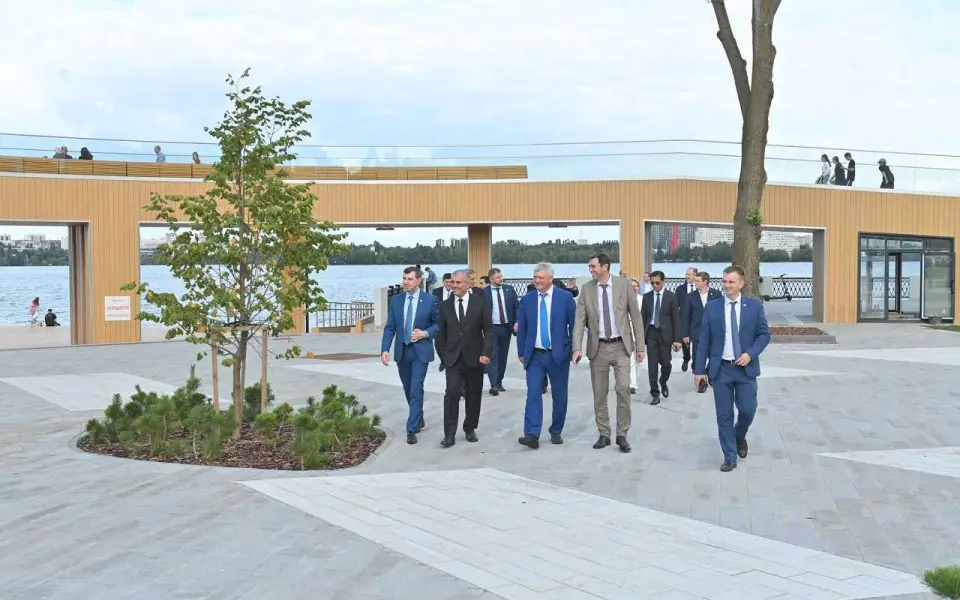 На работы по благоустройству второй очереди Петровской набережной в Воронеже выделят 200 млн