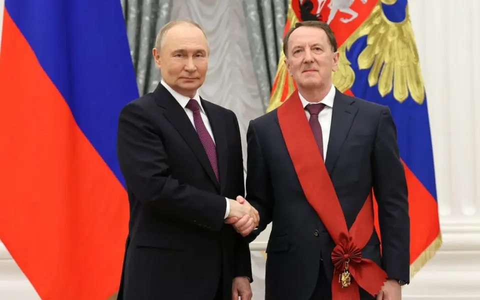 Воронежский губернатор поздравил Алексея Гордеева с получением ордена «За заслуги перед Отечеством» I степени