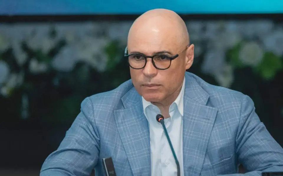 На заседании ЦБ в субботу рассмотрят вопрос о новой должности липецкого губернатора Артамонова? 