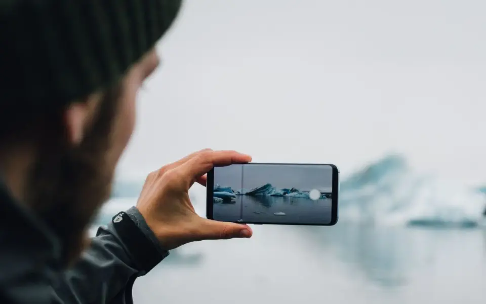 Apple готовит революцию в мобильной съёмке: новый патент на сенсор с динамическим диапазоном 20 ступеней
