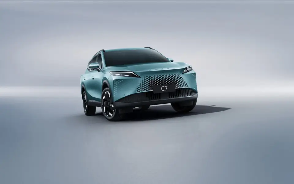 ВТБ Лизинг предлагает легковые автомобили Omoda с выгодой до 950 000 рублей