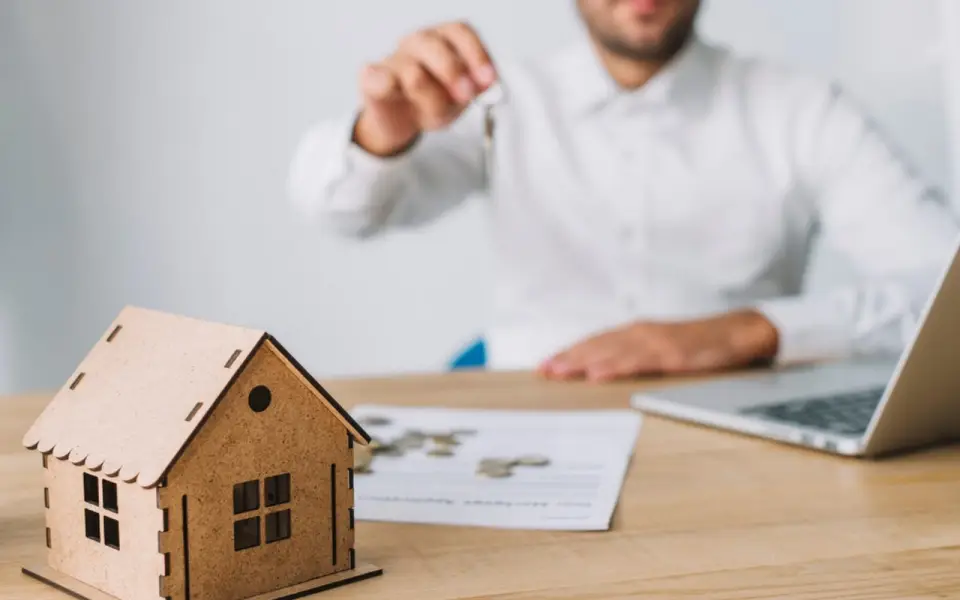 Продолжается распродажа имущества Олега Байбакова