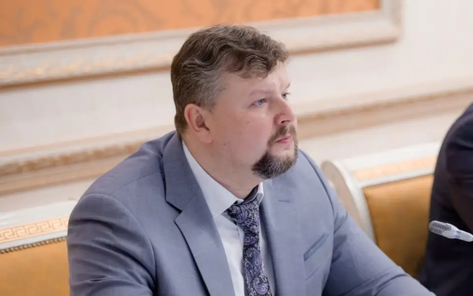 Неугомонный воронежский министр придумал как купить за бюджетные деньги компьютеры, которые он планировал под себя