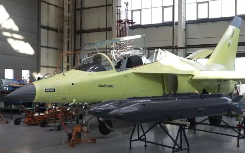 «Ростех» начал испытания первого модернизированного Як-130М