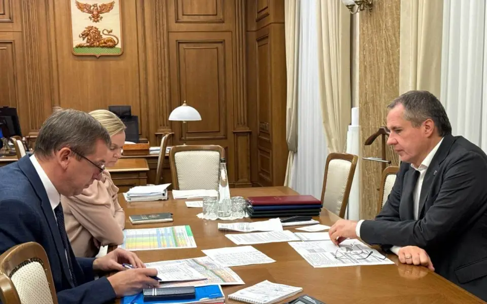 На дорожные работы в Белгородской области выделят почти 21 млрд рублей  На дорожные работы в Белгородской области выделят почти 21 млрд рублей