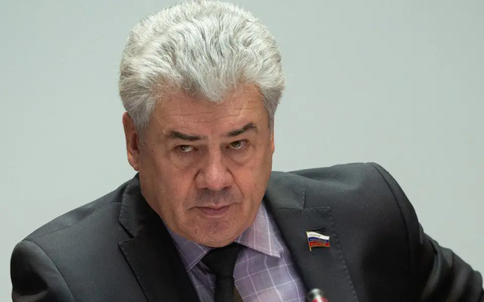 Сенатор и лидер воронежского землячества мониторит инновации американских военных  Сенатор и лидер воронежского землячества мониторит инновации американских военных