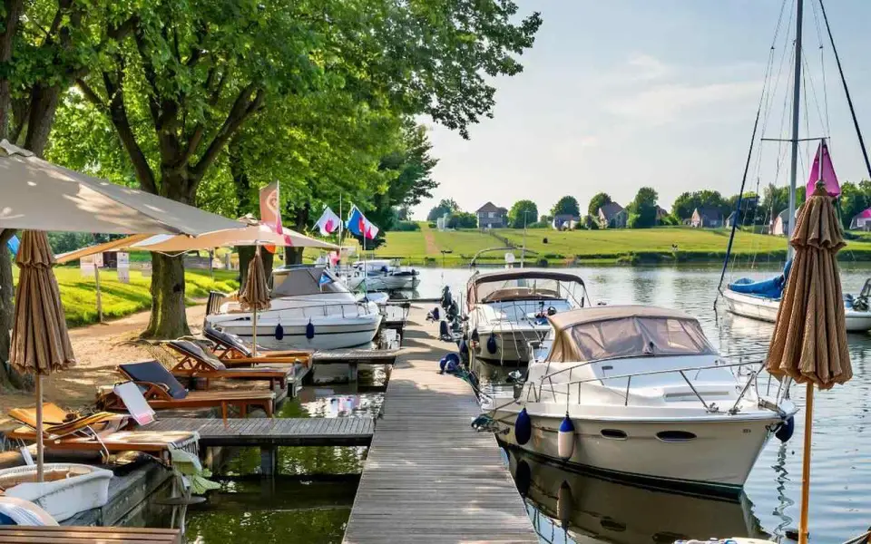 Воронежские власти повысят тарифы эвакуации для задержанных легковушек и катеров Воронежские власти повысят тарифы эвакуации для задержанных легковушек и катеров