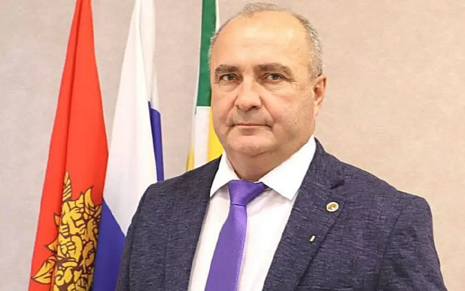 Экс-глава Елецкого района Липецкой области Семенихин избран руководителем округа Экс-глава Елецкого района Липецкой области Семенихин избран руководителем округа