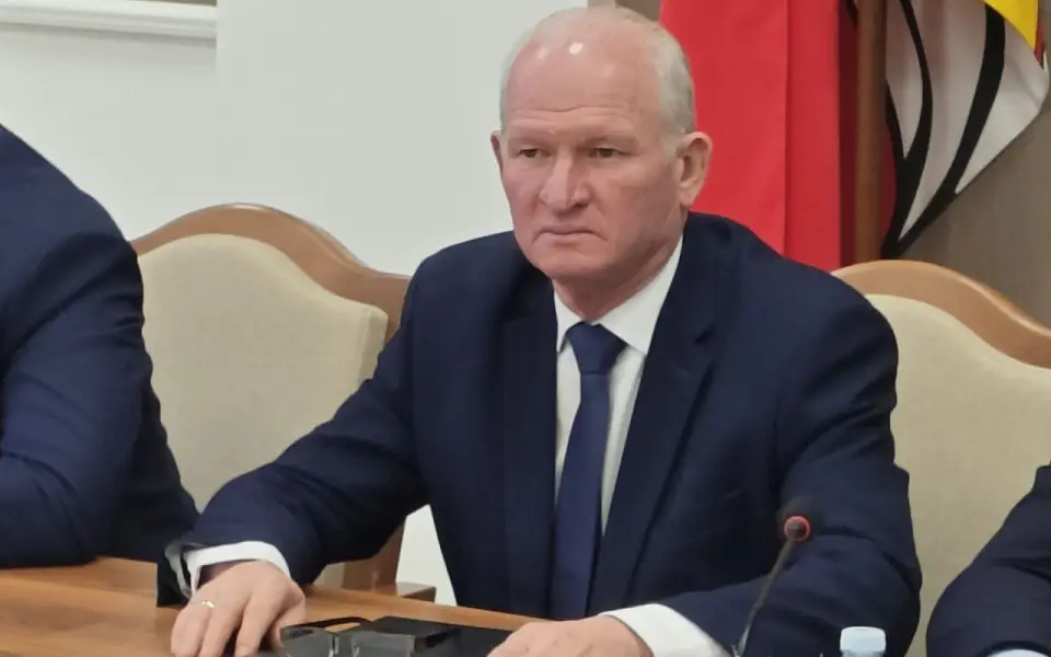 Михаил Гордиенко вновь избран главой Воробьевского района Воронежской области Михаил Гордиенко вновь избран главой Воробьевского района Воронежской области