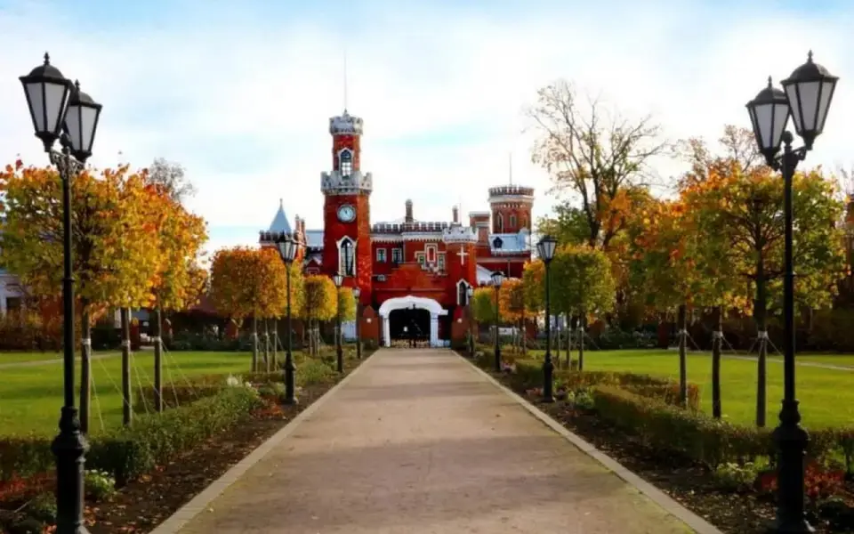 Воронежские власти объявили тендер на первый этап благоустройства дворца Ольденбургских за 167 млн рублей