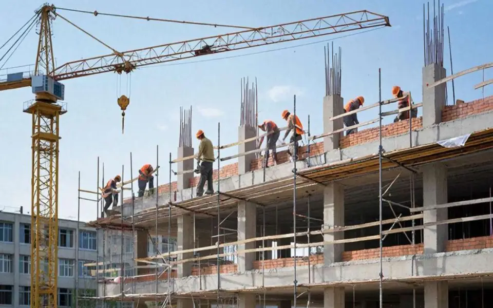 Белгородские власти внезапно отменили торги на капремонт двух школ за почти 340 млн рублей