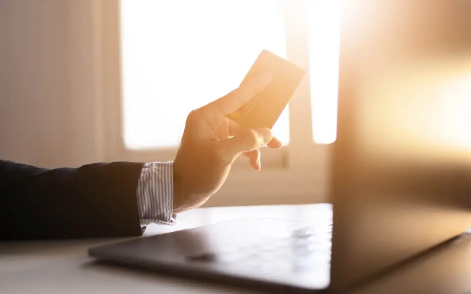 ЦБ продлил на год право банков не раскрывать информацию о собственниках и руководстве