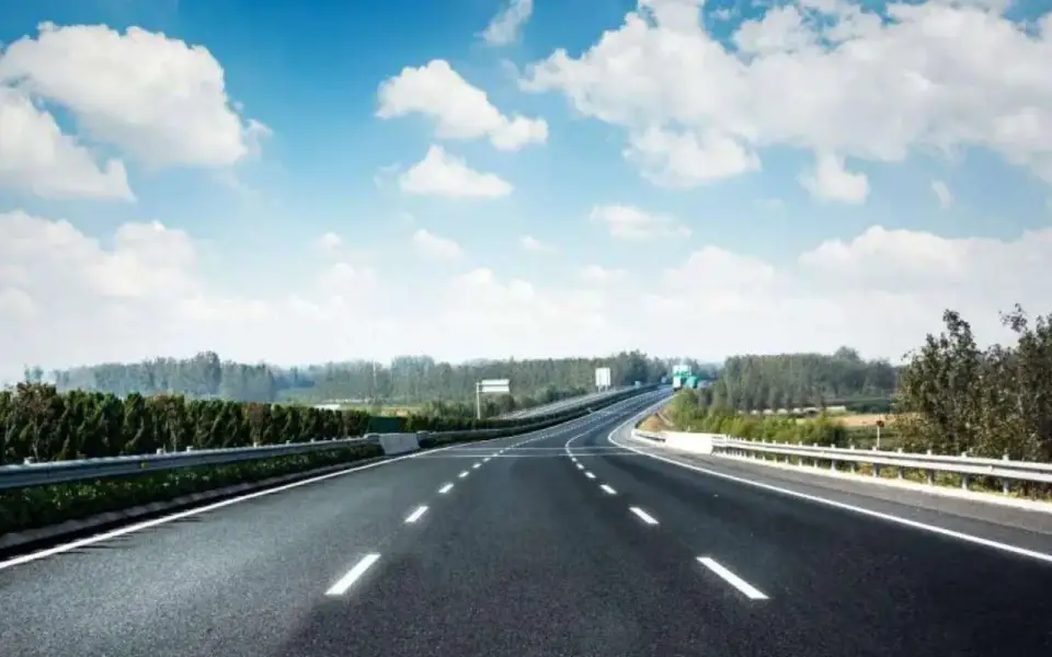 Курская область получит 1,3 млрд рублей из федерального бюджета на ремонт дорог в 2026 году