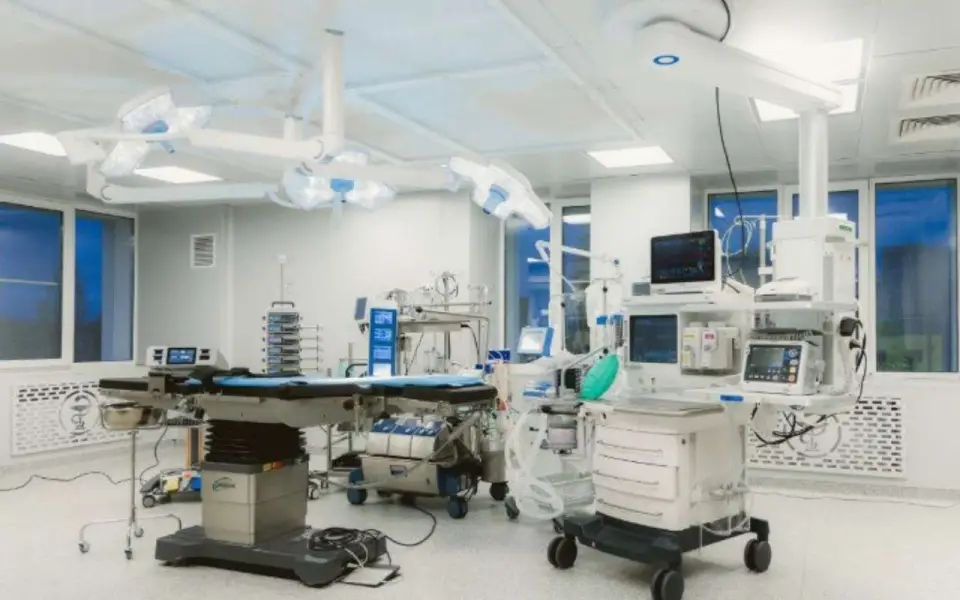 В липецком Центре кардиохирургии провели уникальную операцию на открытом сердце