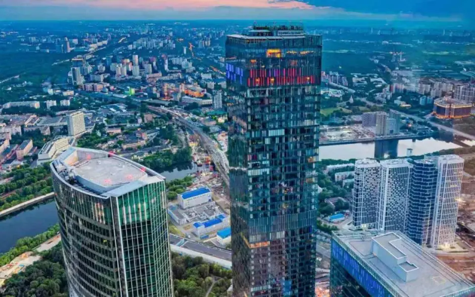 Структура Газпромбанка купила московский бизнес-центр Art Plaza на Лужнецкой набережной Структура Газпромбанка купила московский бизнес-центр Art Plaza на Лужнецкой набережной