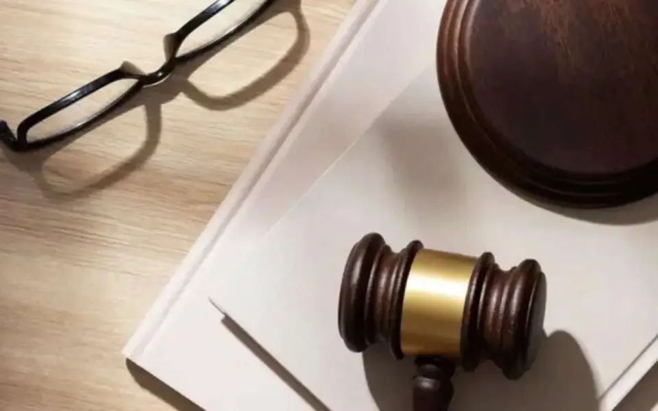 Мажоритарий «Белстройтранса» добился исключения партнера из общества Мажоритарий «Белстройтранса» добился исключения партнера из общества