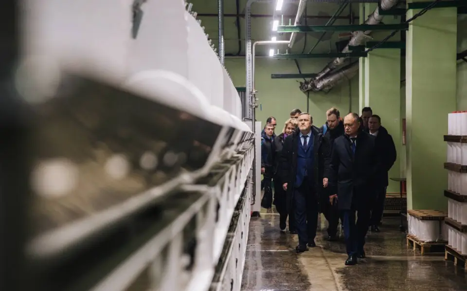 «Курскхимволокно» отметило 65-летие вводом в строй 6 машин China Texmatech и усилением производства «Курскхимволокно» отметило 65-летие вводом в строй 6 машин China Texmatech и усилением производства