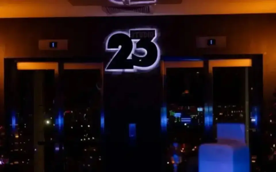 Воронежский ресторан Studio 23 отказался от приглашения московских звезд на новогоднюю ночь Воронежский ресторан Studio 23 отказался от приглашения московских звезд на новогоднюю ночь