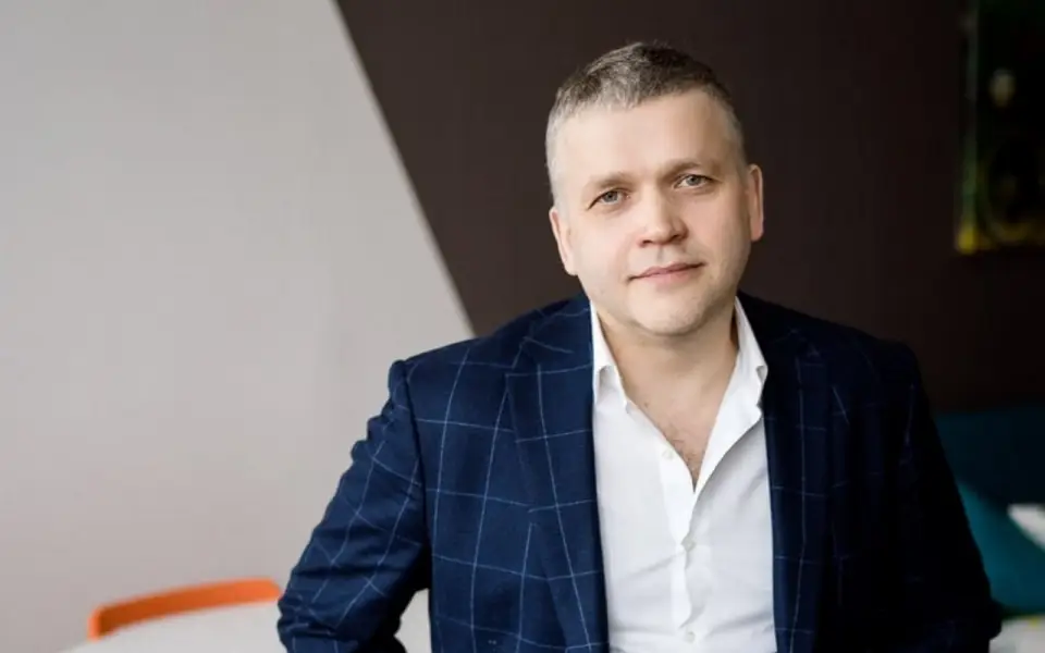 «Я хорошо сплю»: как воронежский концессионер Эдуард Толоконников продал активы, закрыл кредиты и придумал Академию социальной архитектуры