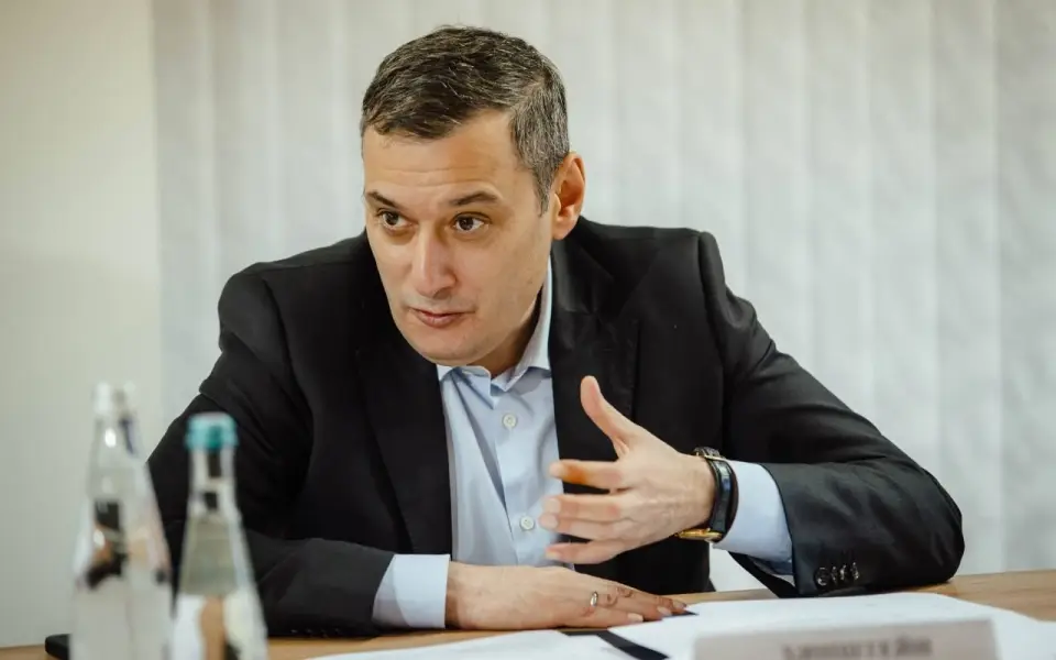 Губернатор Курской области Хинштейн возглавил  рейтинг глав регионов по федеральным связям