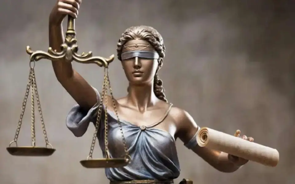 Арбитражный суд Петербурга арестовал активы типографии «Печатня» и имущество ее собственников