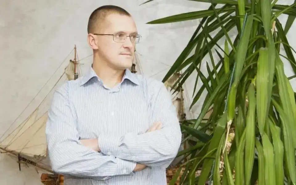 Владельца сети «Калина ойл» Валерия Борисова отправили под домашний арест Владельца сети «Калина ойл» Валерия Борисова отправили под домашний арест