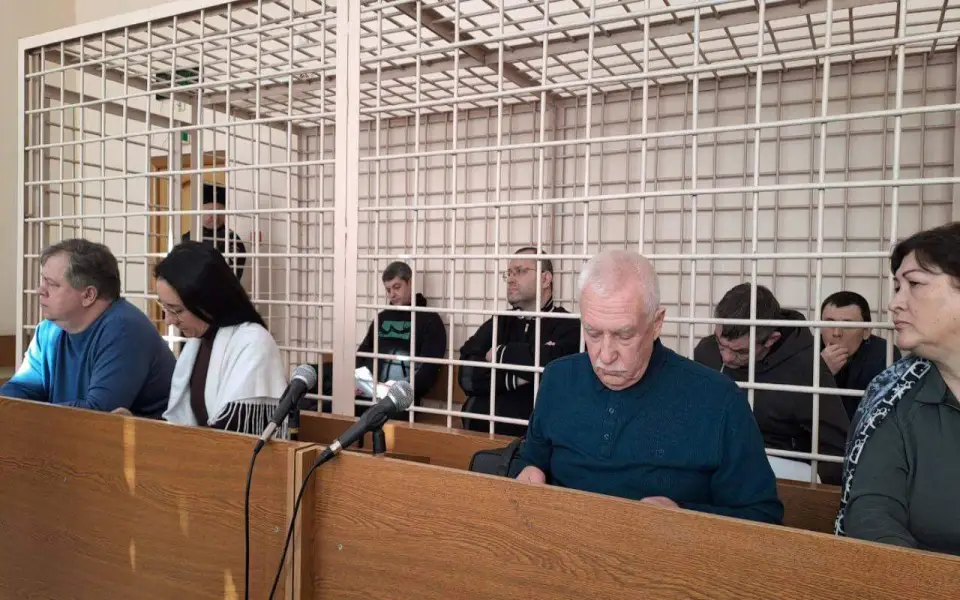 «Плюй в глаза — Божья роса» - прокомментировал Хинштейн заявление экс-гендиректора Корпорации развития Курской области Лукина, что ему «не стыдно перед курянами»