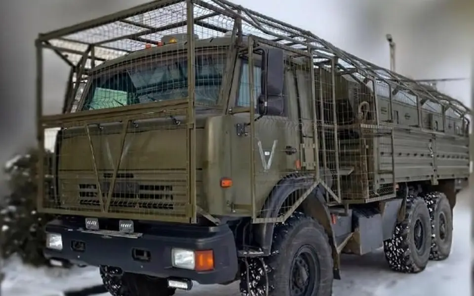 Липецкий «Свободный сокол» усилили защиту служебных автомобилей Росгвардии для работы на СВО