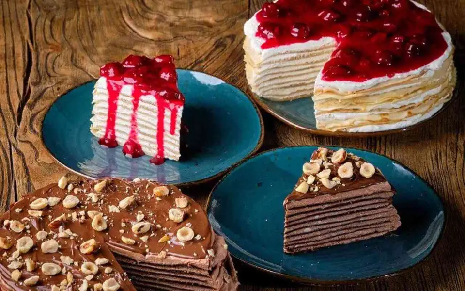 Блинный торт, с мацони и арахисовой пастой: где в Воронеже попробовать необычные блины на Масленицу