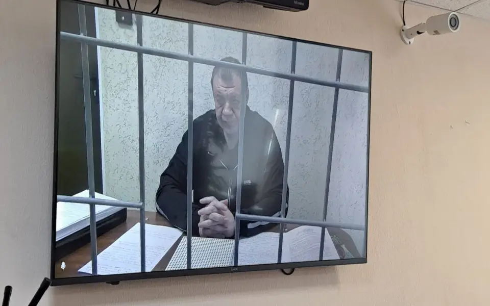 Экс-замгубернатора Курской области Дедова этапируют из московского СИЗО в Курскую область Экс-замгубернатора Курской области Дедова этапируют из московского СИЗО в Курскую область