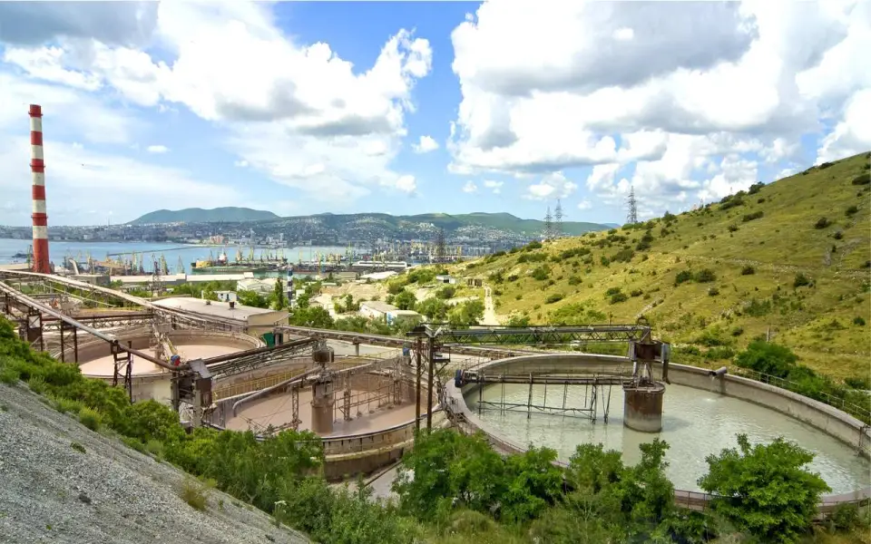 Генпрокуратура отказалась от иска об изъятии активов «Новоросцемента»
Генпрокуратура отказалась от иска об изъятии активов «Новоросцемента»