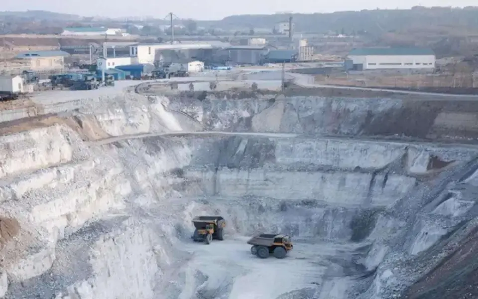 «Шебекинский меловой завод» ушел в наблюдение по иску контрагента всего за месяц