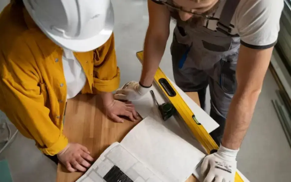 Ввод коммерческих зданий в 2025 году вырос почти на треть