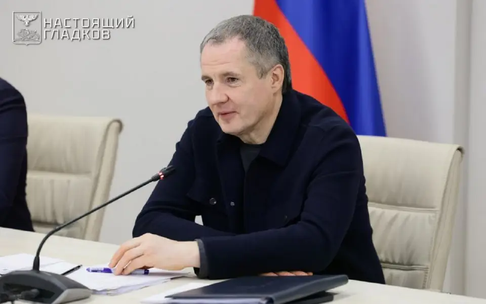 Белгородского губернатора Гладкова раскритиковали за историю о жалобе на сельского водителя, который отказался его подвезти