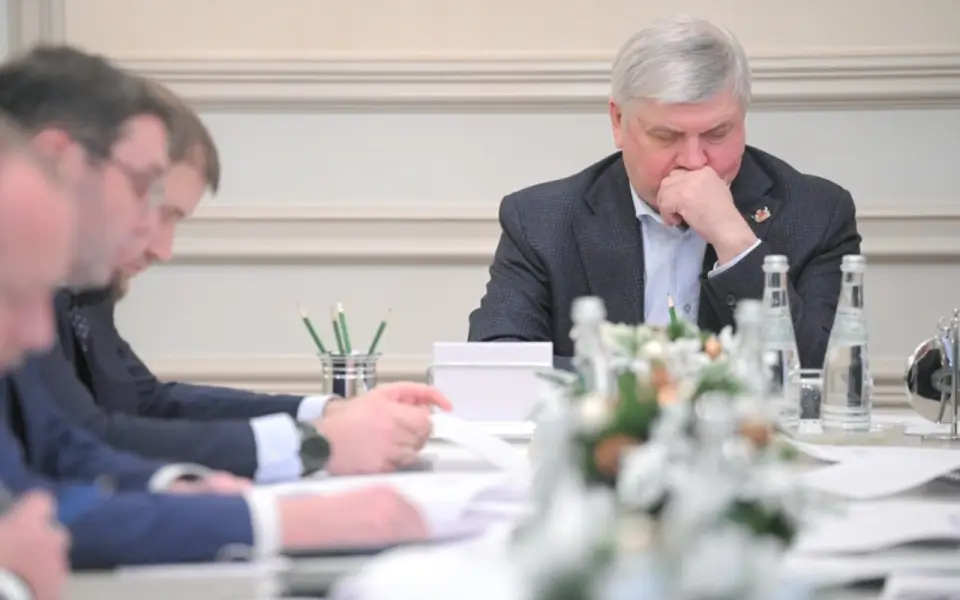 Воронежские власти отказались от «центральной» схемы метробуса и переведут его на обновленные выделенки Воронежские власти отказались от «центральной» схемы метробуса и переведут его на обновленные выделенки