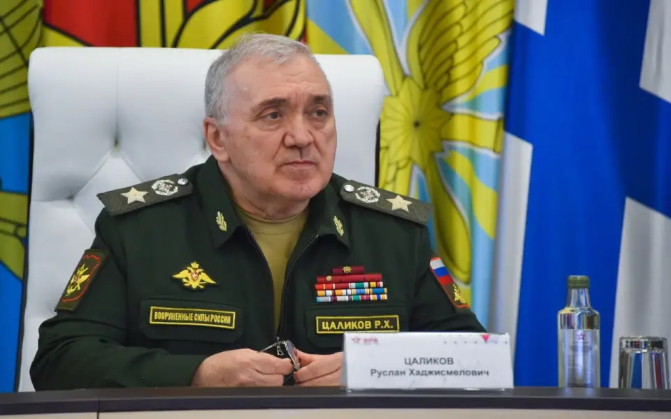 Бывшего первого замглавы Минобороны Руслана Цаликова задержали по делу о преступном сообществе и взятках