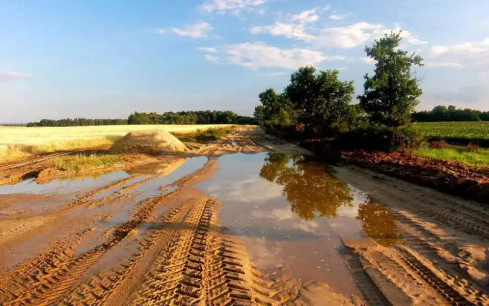 Гендиректора дорожной фирмы заподозрили в хищении 300 млн рублей по нацпроекту в Липецкой области