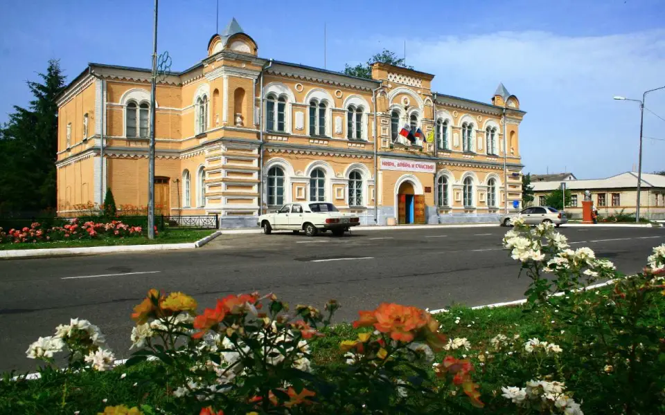 Украинские дроны атаковали администрацию Грайворонского округа — Гладков перевел чиновников на дистант