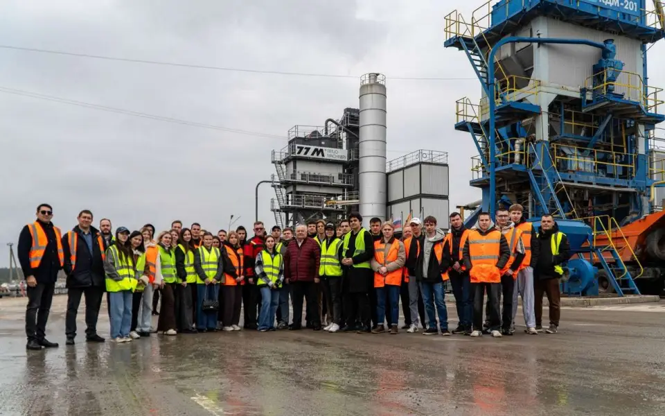 Студенты ВГТУ узнали, как устроены дороги, на базе «Россошанского ДРСУ № 1»